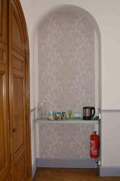 Bourgougnague La Vieille Ecole Bed & Breakfast エクステリア 写真
