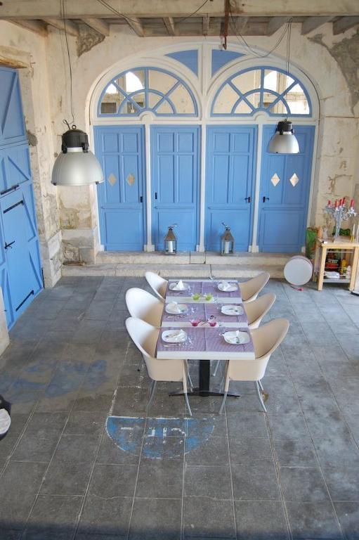 Bourgougnague La Vieille Ecole Bed & Breakfast エクステリア 写真