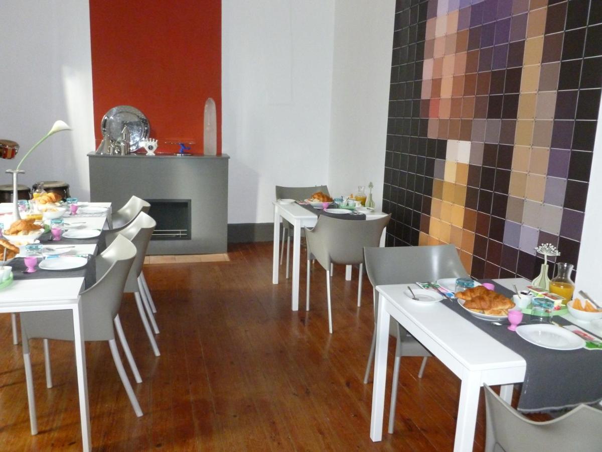 Bourgougnague La Vieille Ecole Bed & Breakfast エクステリア 写真